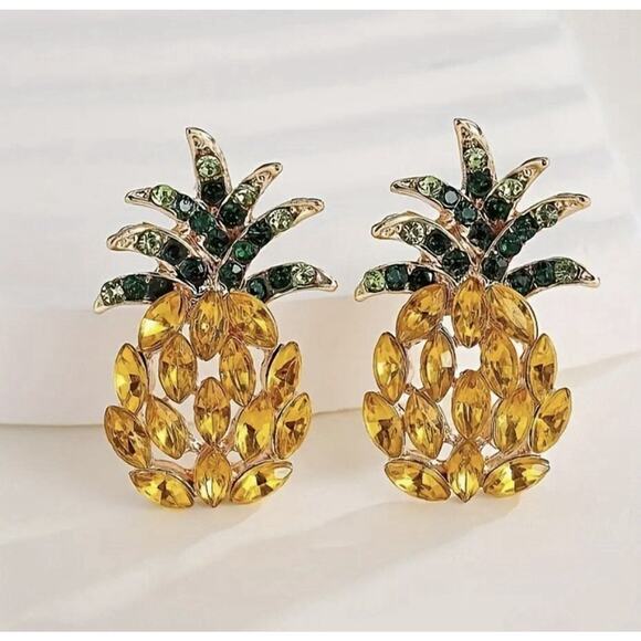 Brand New Crystal Pineapple Stud Earrings Summer Vacation - Picture 1 of 2
